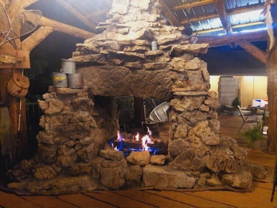 Stonegate Lodge 2 Queen Beds Fast Wifi 50" Tv Salt Water Pool Room #207 Юрика Спрингс Экстерьер фото